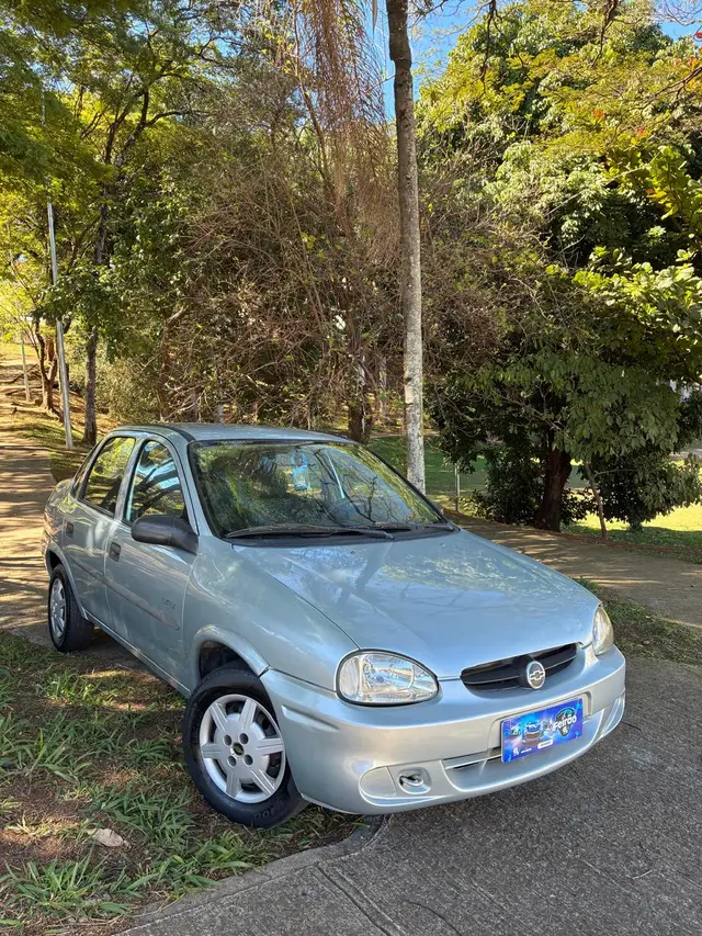 Carro Chevrolet Classic 2007 Corsa Sedan  Life 1.0 (Flex)