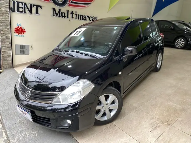 Carro Nissan Tiida 2011 SL 1.8 (flex)