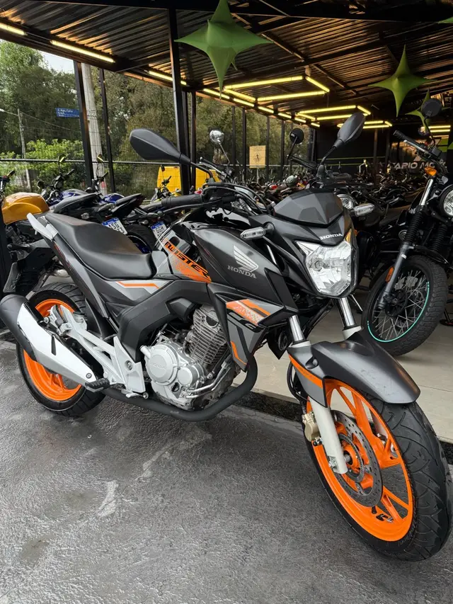 Moto Honda CB 250F Twister 2021 (CBS)