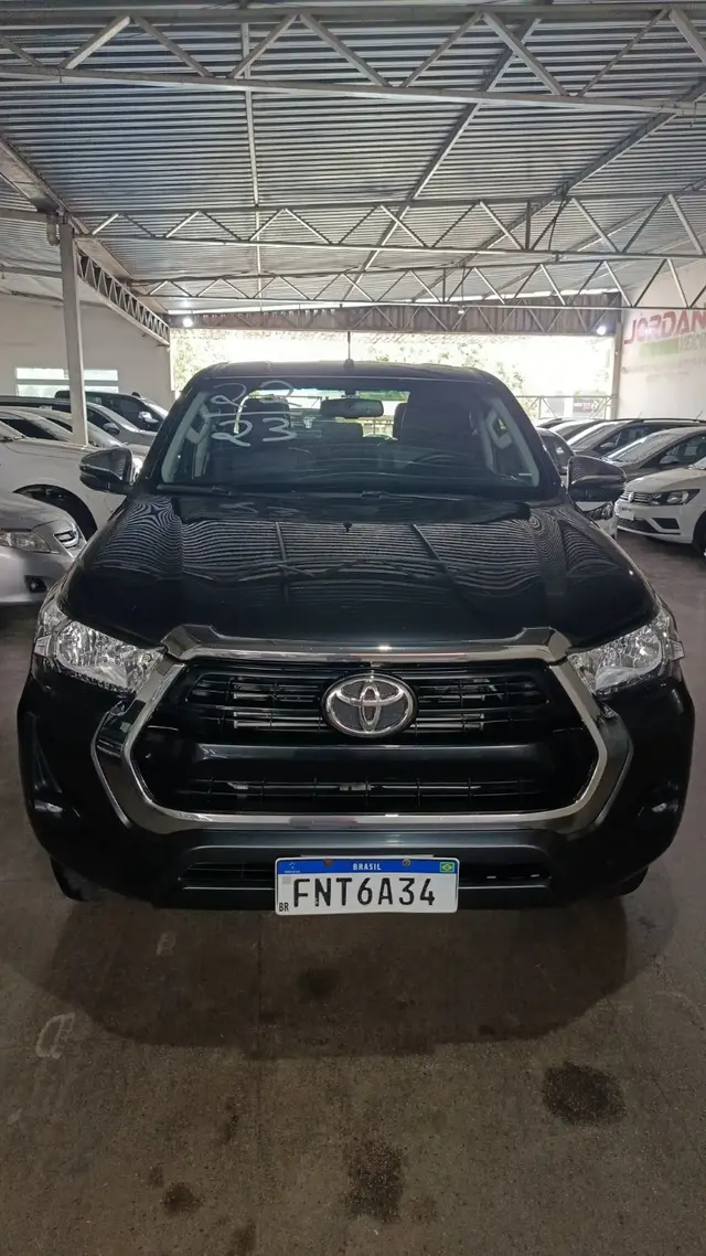 Carro Toyota Hilux Cabine Dupla 2023 SRV 4x4 2.8 Diesel