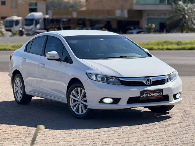 Carro Honda Civic 2014 New  LXR 2.0 i-VTEC (Aut) (Flex)