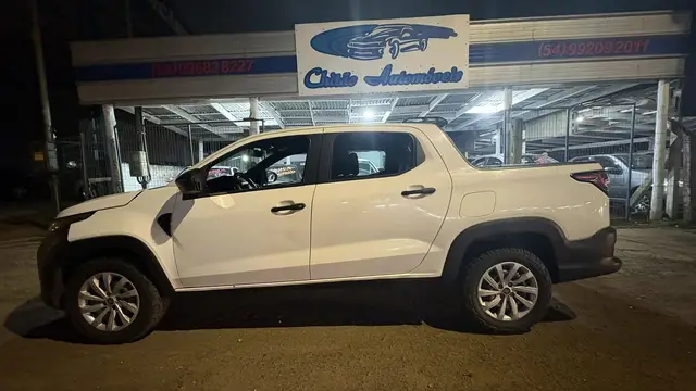 Carro Fiat Strada 2021 Endurance 1.4 CD (Flex)