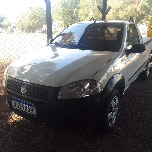 Carro Fiat Strada 2013 Working 1.4 (Flex)