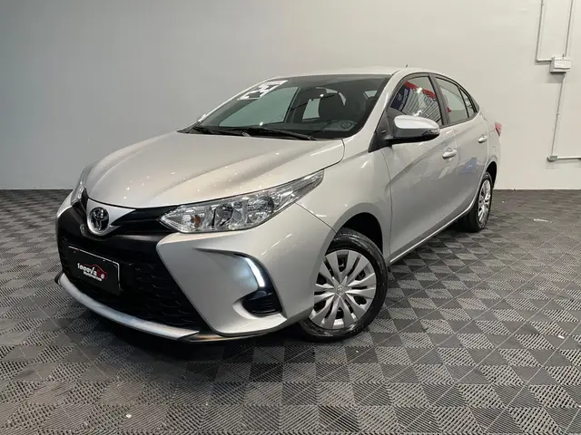 Carro Toyota Yaris 2024 XL 1.5 (Flex) (Aut)