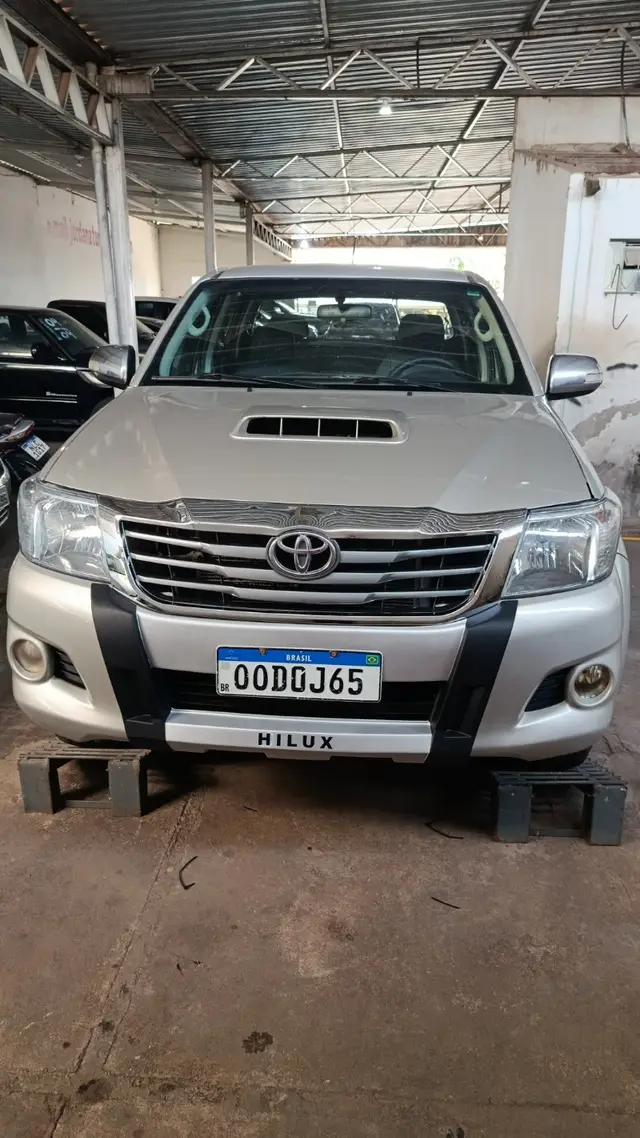 Carro Toyota Hilux Cabine Dupla 2013 Hilux 3.0 TDI 4x4 CD SRV (Aut)