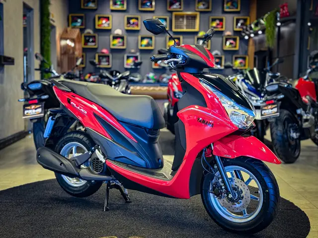 Moto Yamaha Fluo 2026 Hybrid Connected