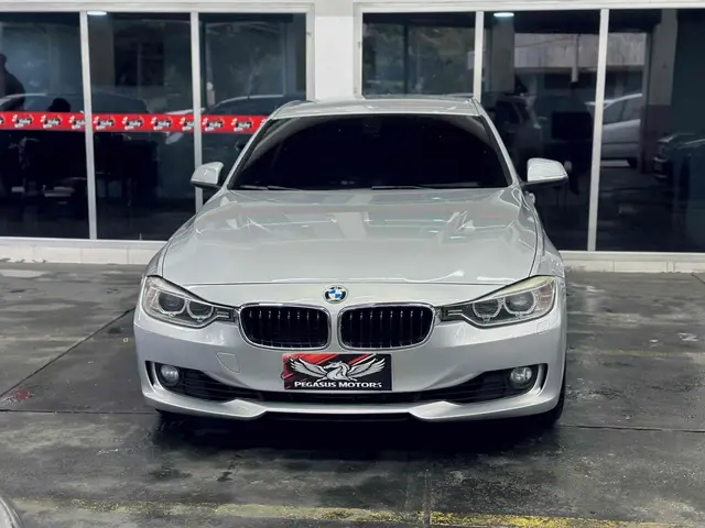 Carro BMW 320i GT 2014 320i Gran Turismo Sport