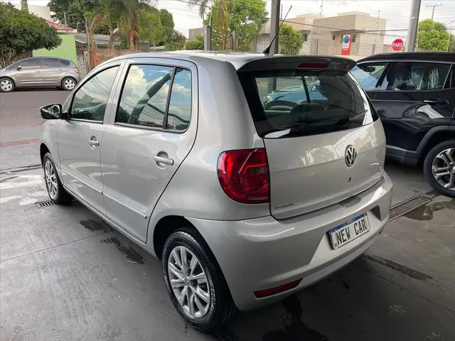 Carro Volkswagen Fox 2013 1.6 VHT (Flex)