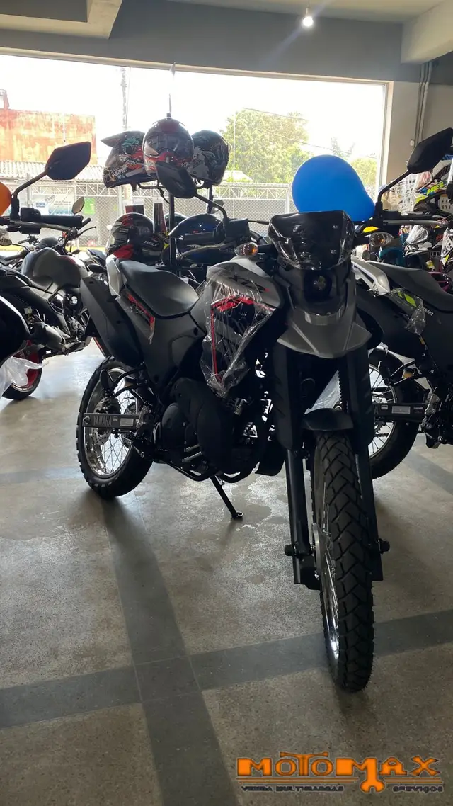 Moto Yamaha XTZ 250 Lander 2025 Connected