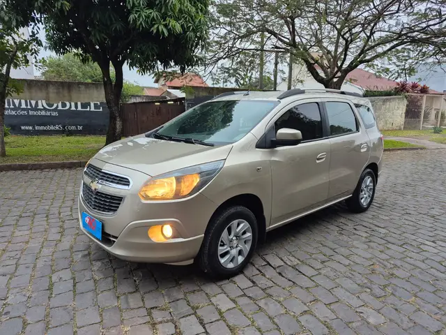 Carro Chevrolet Spin 2013 LTZ 7S 1.8 (Flex) (Aut)