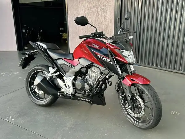 Moto Honda CB 300F Twister 2025 (ABS)