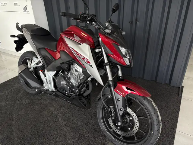 Moto Honda CB 300F Twister 2026 CBS