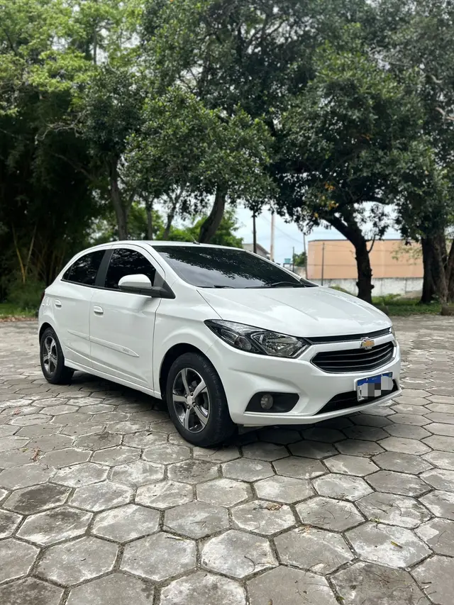 Carro Chevrolet Onix 2018 1.4 LTZ SPE/4 (Aut)