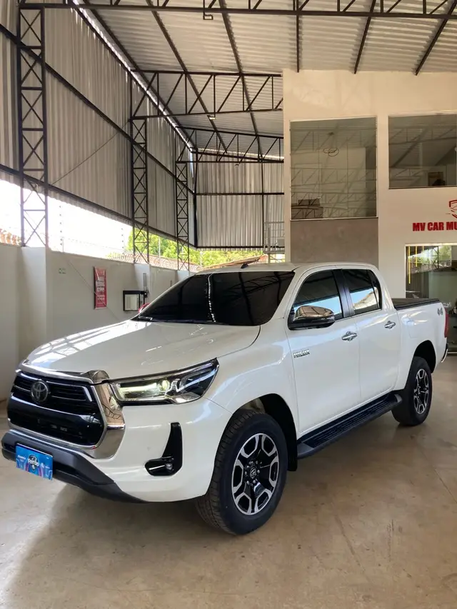 Carro Toyota Hilux Cabine Dupla 2022 SRX 2.8 TDI CD 4x4 (Aut)