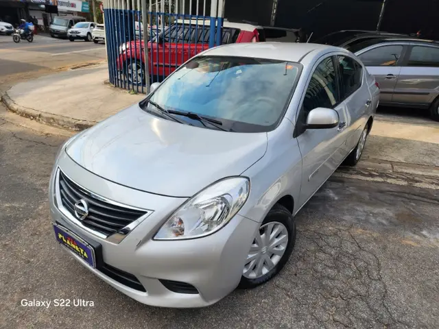 Carro Nissan Versa 2014 1.6 16V SV (Flex)
