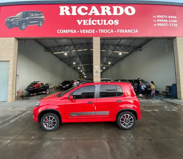 Carro Fiat Uno 2013 Sporting 1.4 8V (Flex) 4p
