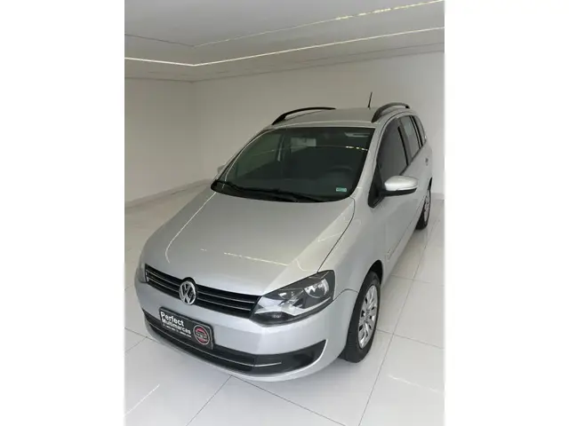 Carro Volkswagen SpaceFox 2014 1.6 8V Trend (Flex)