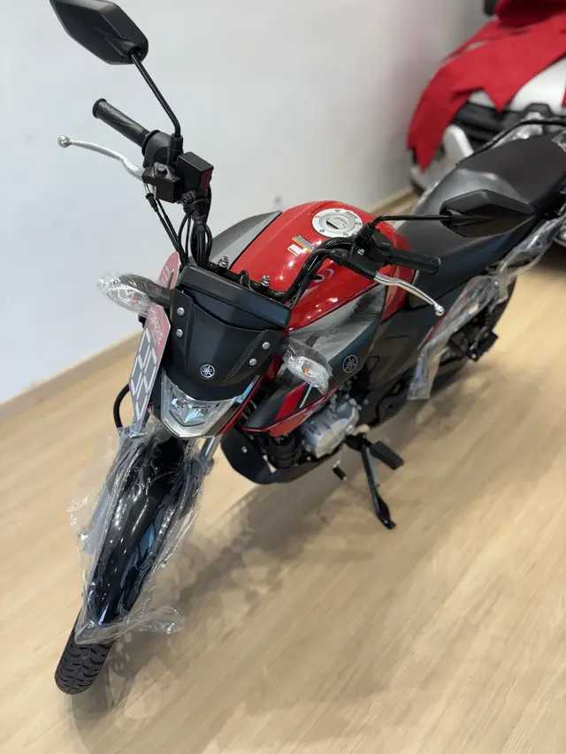 Moto Yamaha YBR 150 Factor 2025 ED