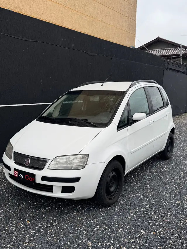 Carro Fiat Idea 2009 ELX 1.4 (Flex)