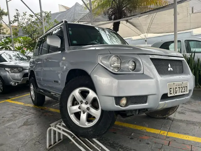 Carro Mitsubishi Pajero TR4 2009 2.0 16V (flex)
