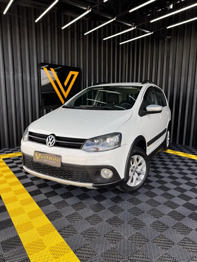 Carro Volkswagen SpaceCross 2014 1.6 8V (Flex)