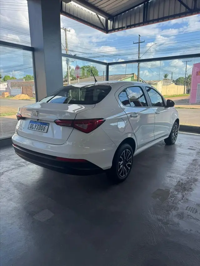 Carro Fiat Cronos 2022 Drive 1.3