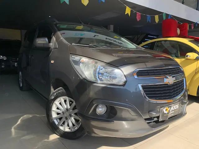Carro Chevrolet Spin 2014 LT 5S 1.8 (Aut) (Flex)