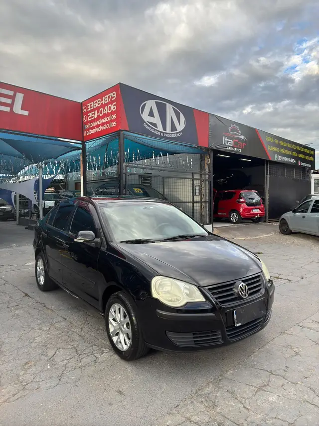 Carro Volkswagen Polo Sedan 2010 1.6 8V (Flex)