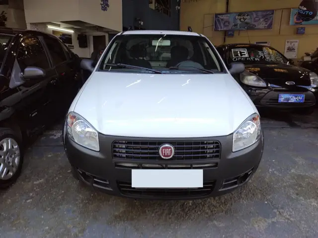 Carro Fiat Strada 2013 Working 1.4 (Flex)