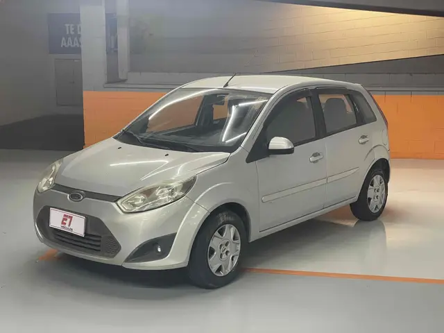 Carro Ford Fiesta Hatch 2014 SE 1.0 RoCam (Flex)