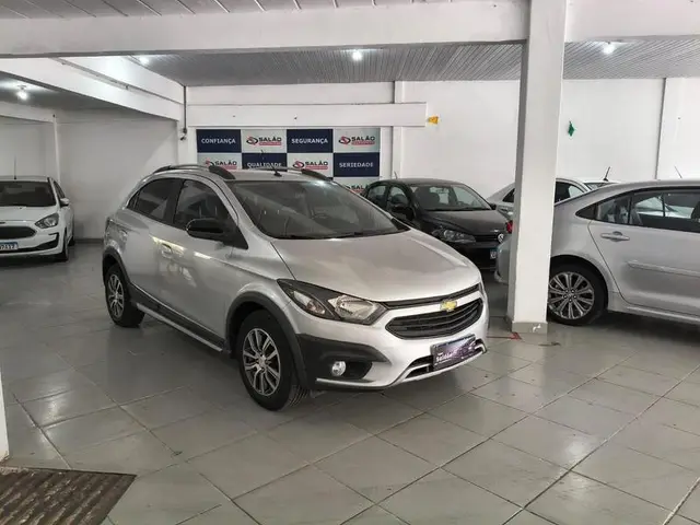 Carro Chevrolet Onix 2018 1.4 Activ SPE/4 (Aut)