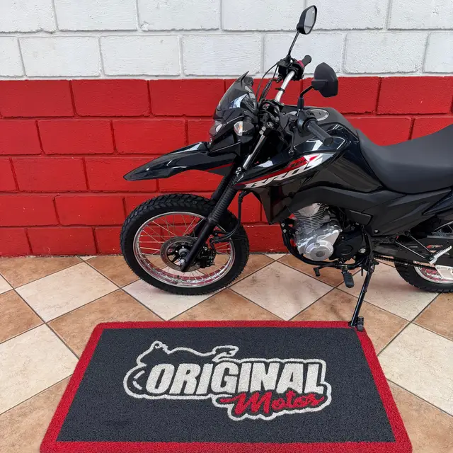 Moto Honda NXR 160 2025 Bros CBS
