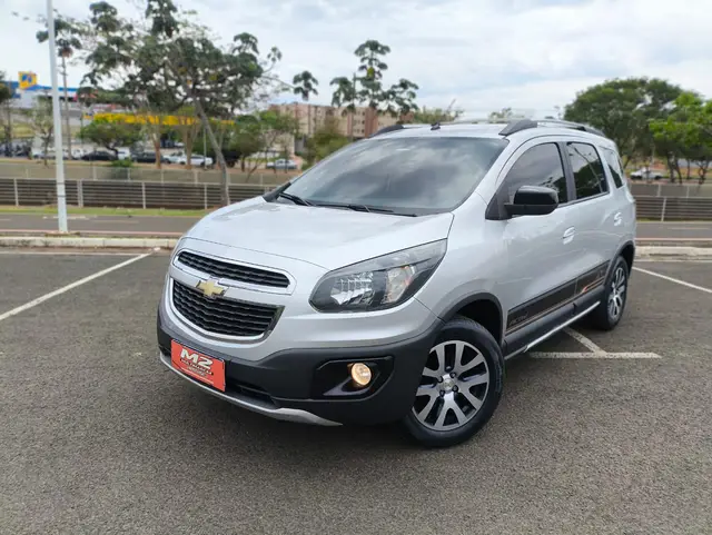 Carro Chevrolet Spin 2016 Activ 1.8 (Flex) (Aut)