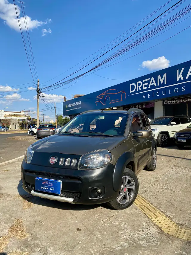 Carro Fiat Uno 2011 Way 1.0 8V (Flex) 4p