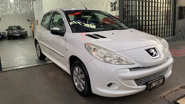 Carro Peugeot 207 2012 Hatch XR Sport 1.4 8V (flex)