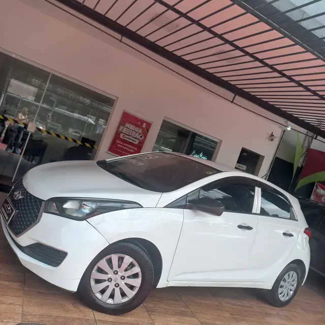 Carro Hyundai HB20 2019 1.0 Unique (Flex)