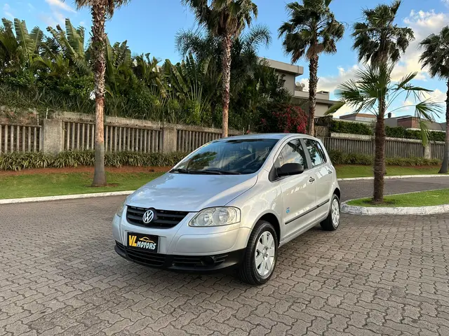 Carro Volkswagen Fox 2008 Route 1.6 8V (Flex)
