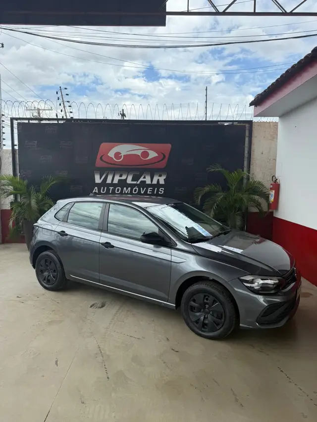 Carro Volkswagen Polo 2025 Track 1.0 Flex 12V 5p