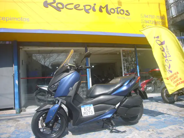 Moto Yamaha XMax 2021 250 (ABS)