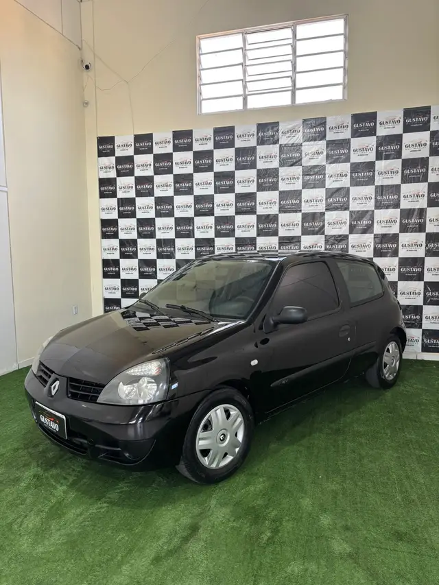 Carro Renault Clio 2011 Hi-Flex 1.0 16V 3p