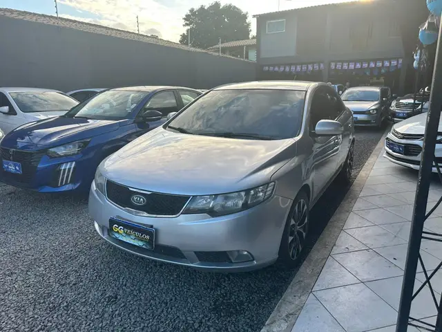 Carro Kia Cerato 2011 1.6 16V