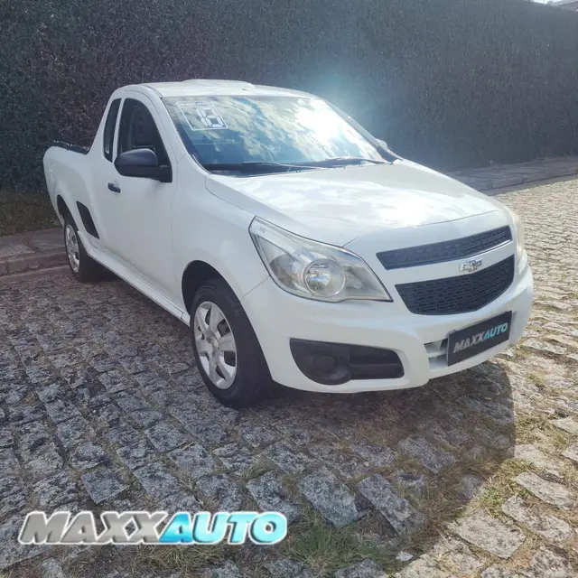 Carro Chevrolet Montana 2018 LS 1.4 (Flex)