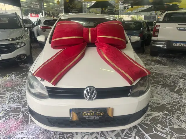 Carro Volkswagen Fox 2014 1.0 TEC (Flex) 4p