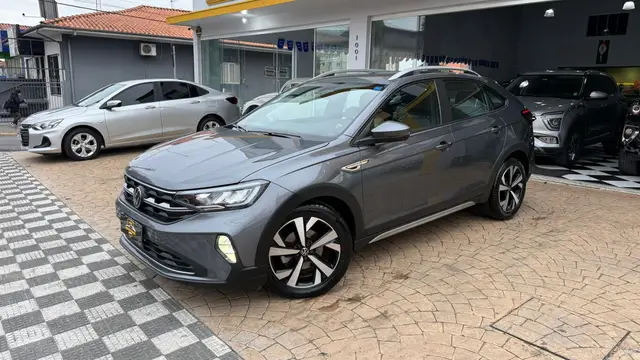 Carro Volkswagen Nivus 2024 Highline 200 TSI