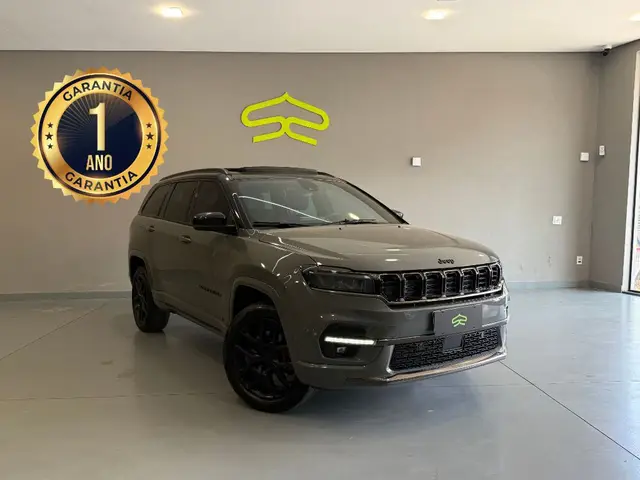 Carro Jeep Commander 2025 Blackhawk 2.0 Hurricane