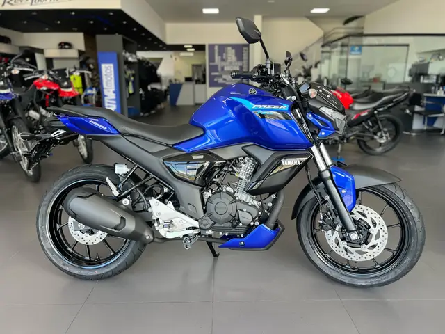 Moto Yamaha Fazer FZ15 2025 Connected