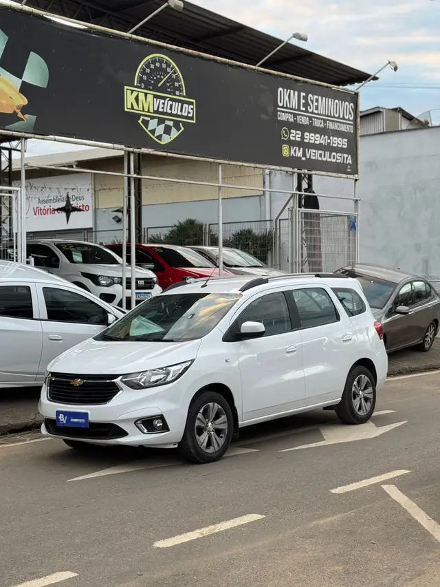 Carro Chevrolet Spin 2023 Premier 1.8 (Aut.)