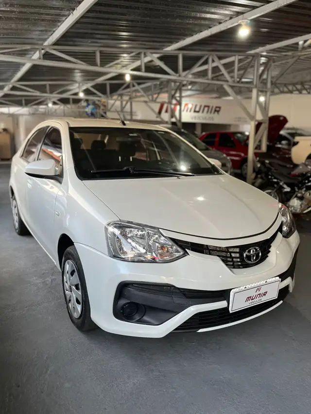 Carro Toyota Etios Sedan 2018 XS 1.5 (Aut) (Flex)