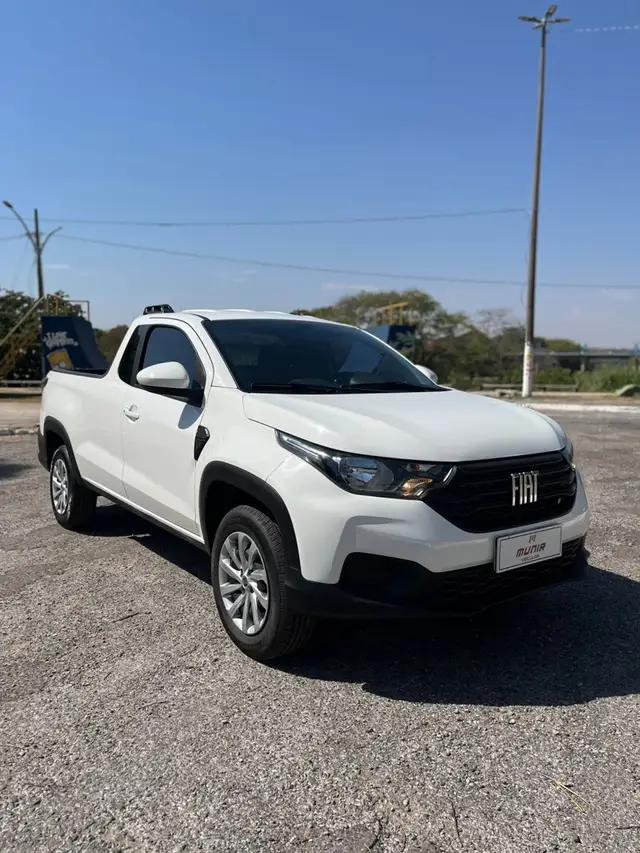 Carro Fiat Strada 2023 Endurance 1.4 Cabine Plus (Flex)
