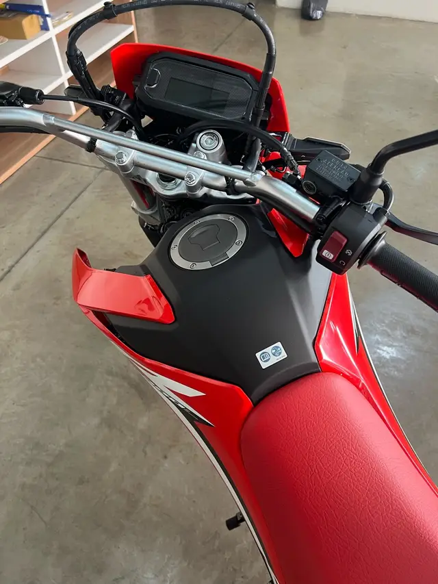 Moto Honda XR 300L 2026 Tornado